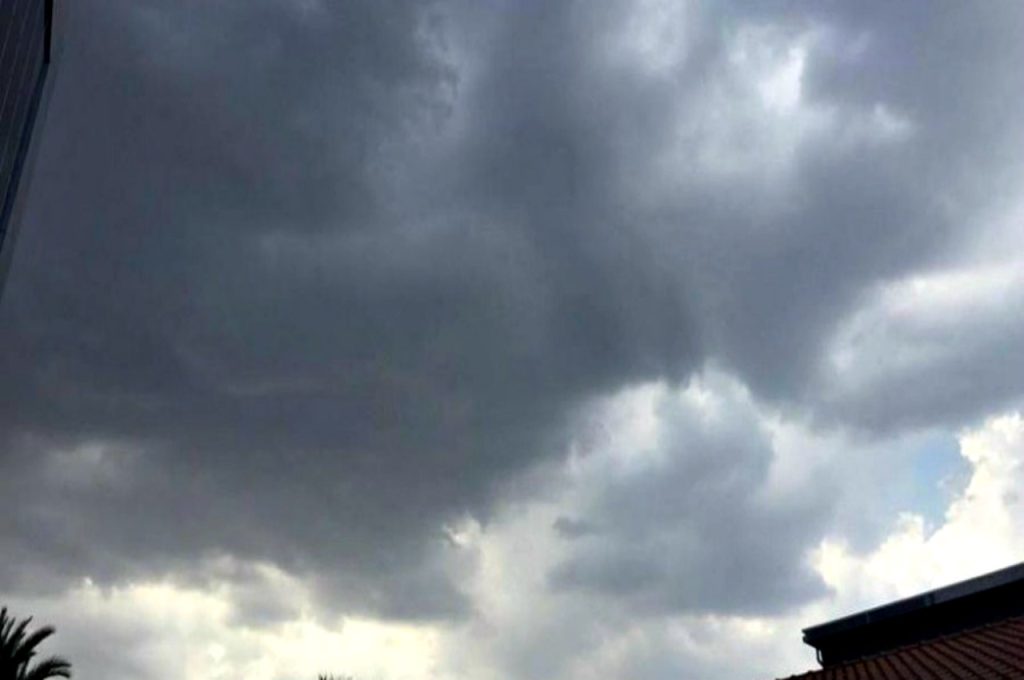 Καιρός: «Έρχονται» αυξημένες νεφώσεις με πιθανότητα πρόσκαιρων βροχών