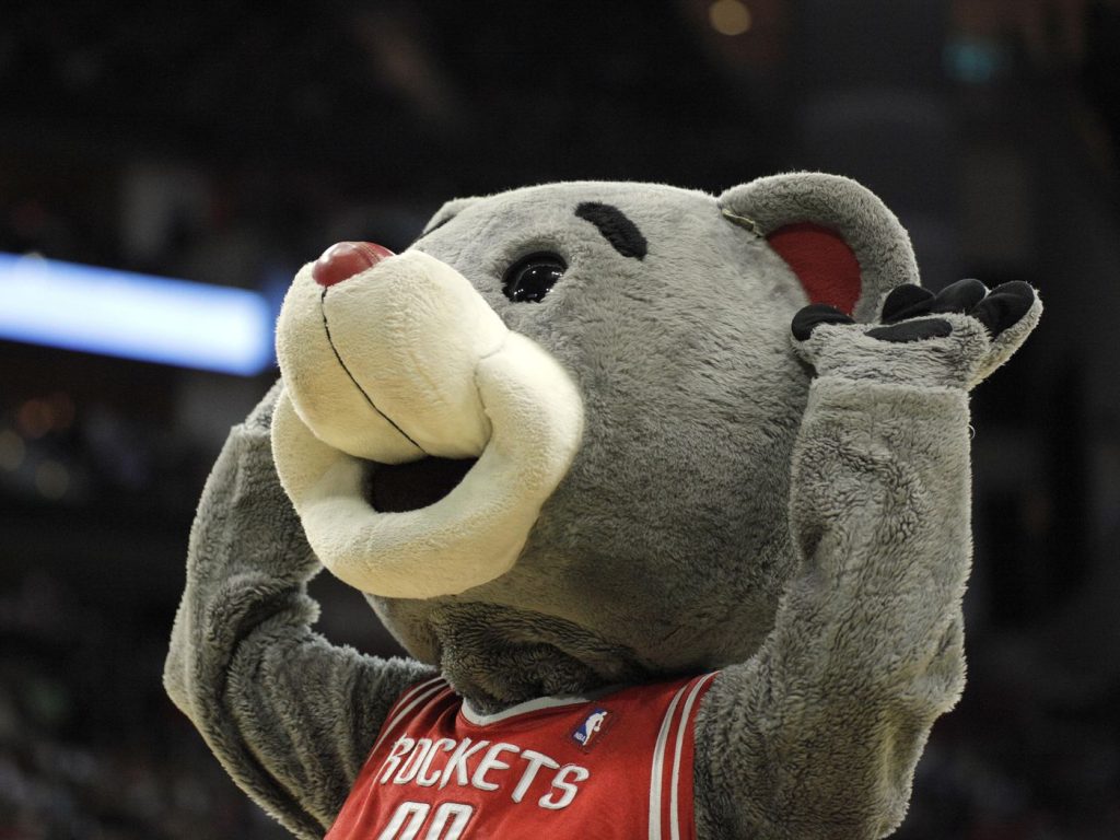 Πάγωσαν στο ΝΒΑ: Μποξέρ «ξάπλωσε» τη μασκότ των Χιούστον Ρόκετς (βίντεο)