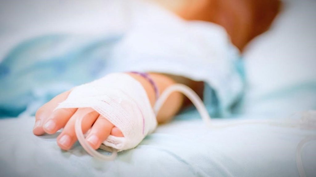 Συναγερμός στη Βρετανία: Άγνωστη μορφή ηπατίτιδας «χτυπά» παιδιά – Τουλάχιστον 70 έχουν εισαχθεί σε νοσοκομεία