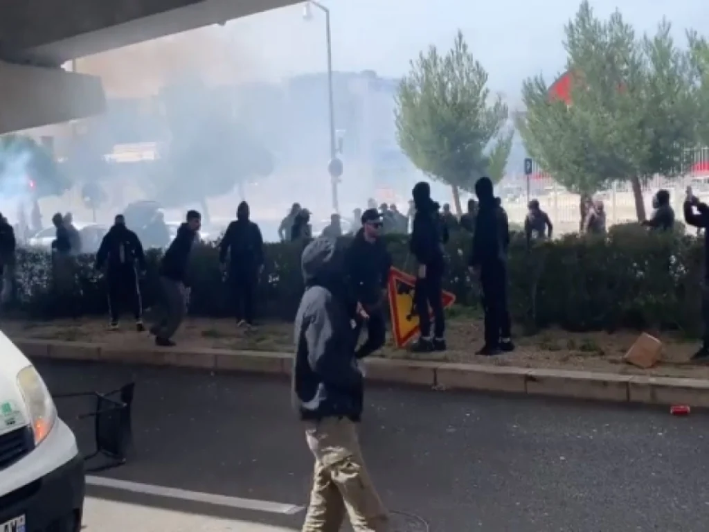 Μαρσέιγ – ΠΑΟΚ: Συνελήφθησαν δύο Έλληνες στη Μασσαλία – Ευθύνες στον «Δικέφαλο» επέρριψε η γαλλική αστυνομία