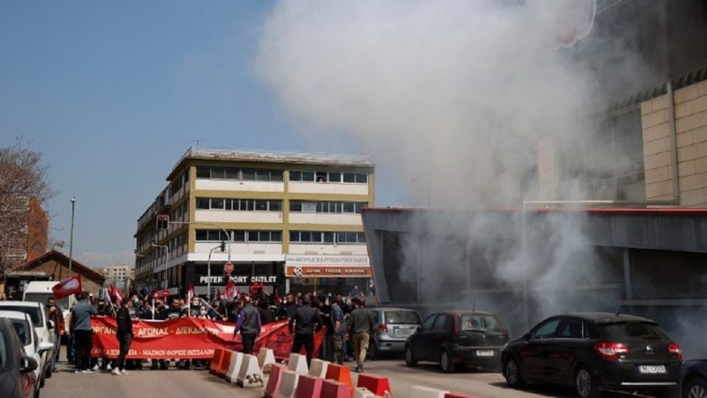 Θεσσαλονίκη: Στον εισαγγελέα οι οκτώ συλληφθέντες των επεισοδίων στο λιμάνι