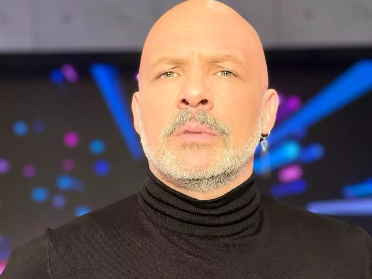 Ανεμβολιάστος ο Νίκος Μουτσινάς – «Έστησε στον τοίχο» την Ματίνα Παγώνη που του ζήτησε να εμβολιαστεί