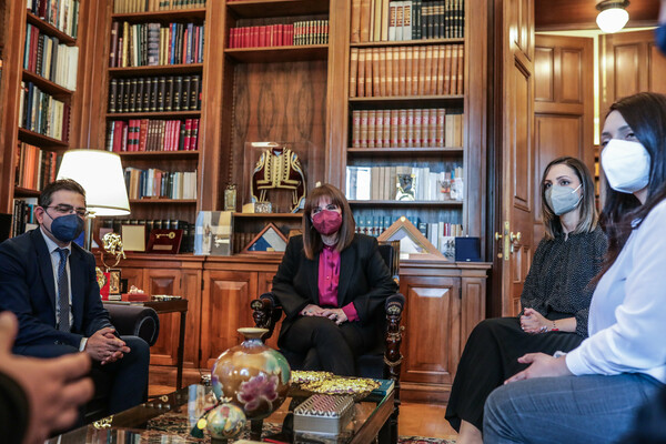 Η ΠτΔ υποδέχτηκε νεαρούς Ρομά με αφορμή την Παγκόσμια Ημέρα Ρομά