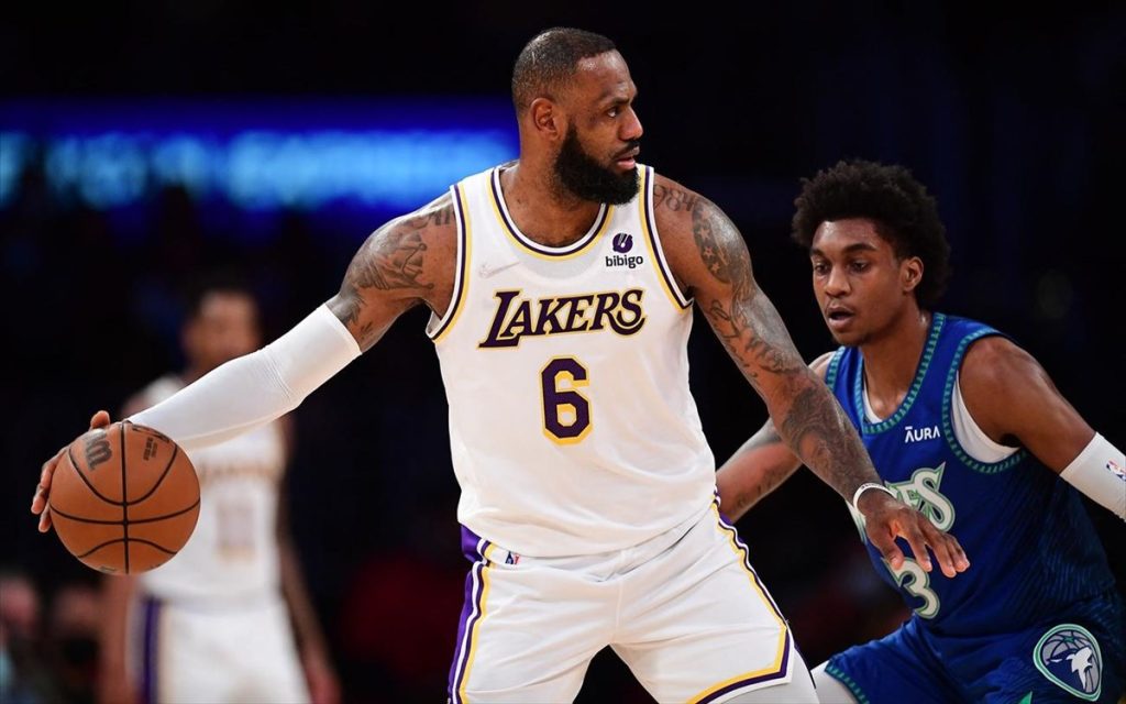 NBA: Τέλος η σεζόν για τον Λεμπρόν Τζέιμς – Χάνει το βραβείο του πρώτου σκόρερ