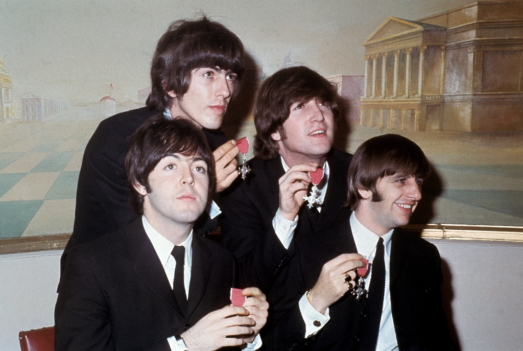 Στις 10 Απριλίου του 1970 ο Πολ Μακάρτνεϊ ανακοινώνει τη διάλυση των Beatles