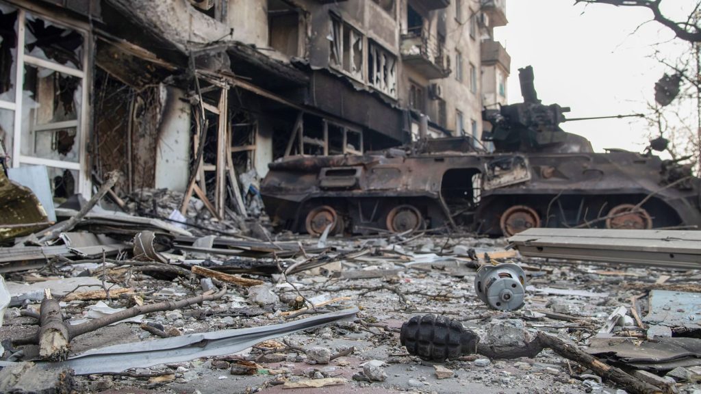 Ουκρανοί αξιωματούχοι υποστηρίζουν ότι κατέστρεψαν αποθήκη πυρομαχικών των Ρώσων στο Λουχάνσκ