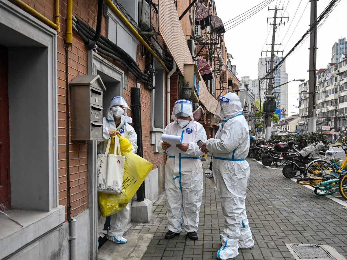 Ελληνίδα από Σανγκάη: «Το κράτος σε βάζει να κάνεις τεστ – Αν βγεις θετικός σε κλείνουν σε ειδικούς χώρους»