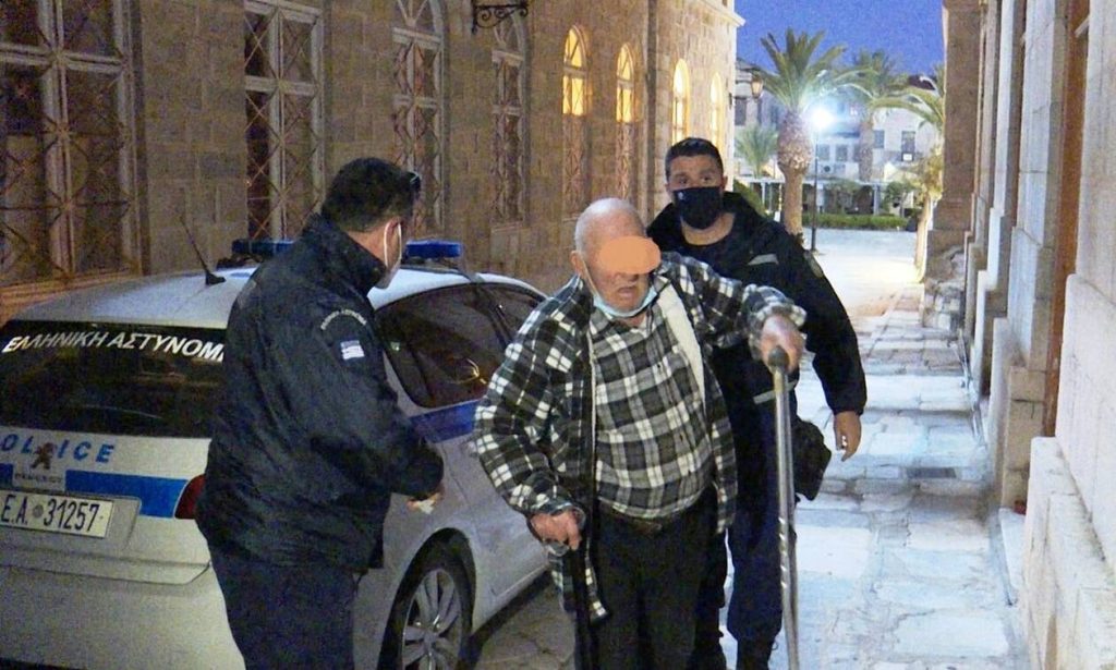 Έγκλημα στην Τήνο: Στις φυλακές Κορυδαλλού θα μεταφερθεί ο 90χρονος δράστης