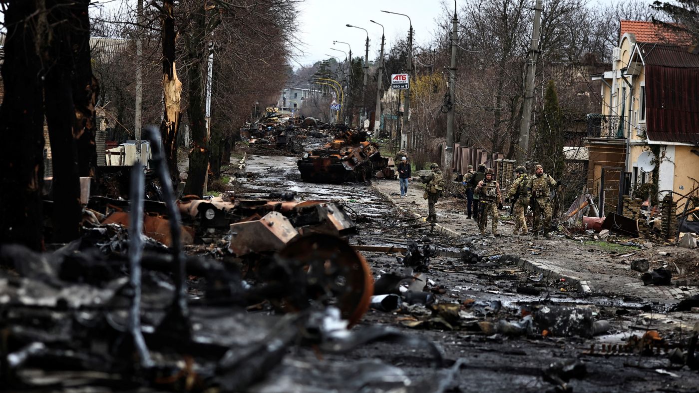 Υπέκλεψαν κλήσεις Ουκρανών για την Μπούκα: «Δεν είδαμε πτώματα – Οι δικοί μας λεηλάτησαν τα πάντα» (βίντεο)