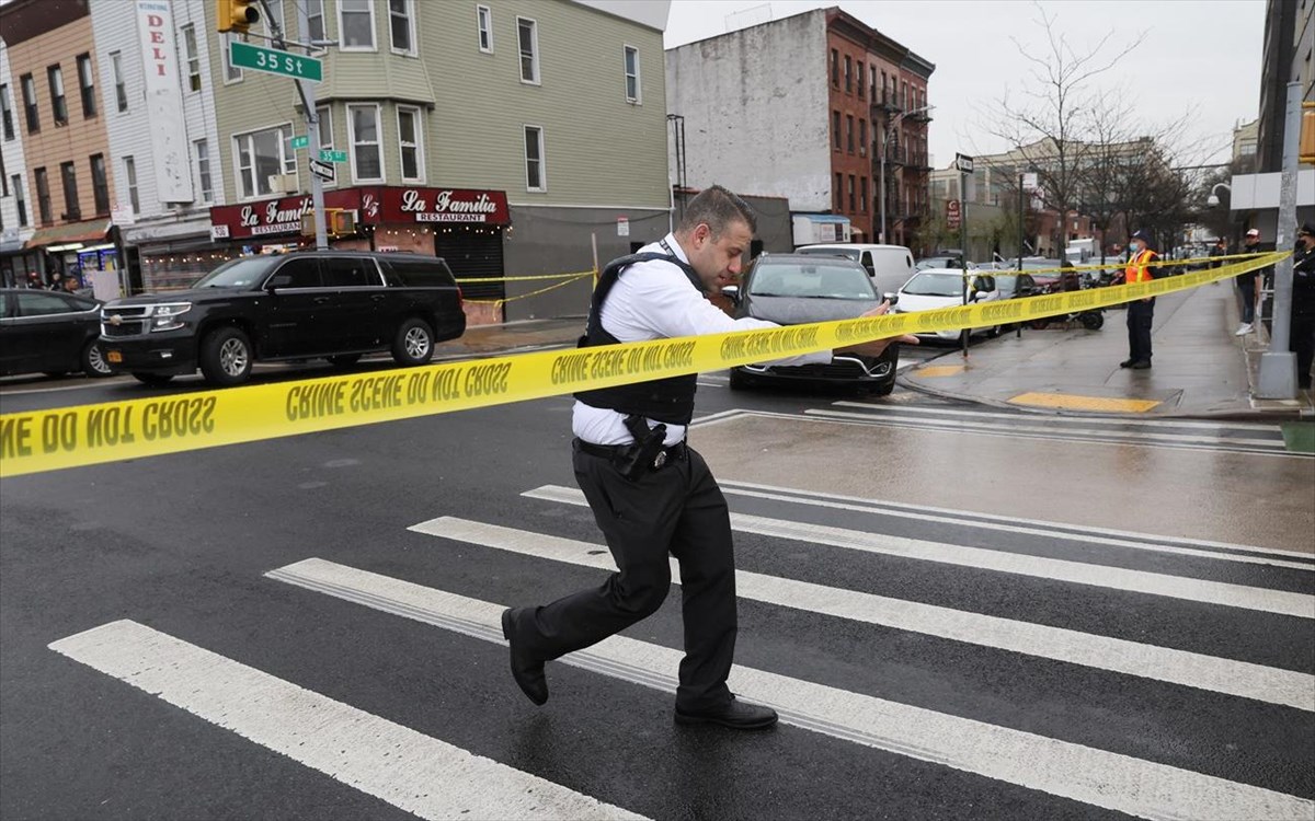 ΗΠΑ: Οι Αρχές αναζητούν έναν 62χρονο για τους πυροβολισμούς στο μετρό του Μπρούκλιν (βίντεο)