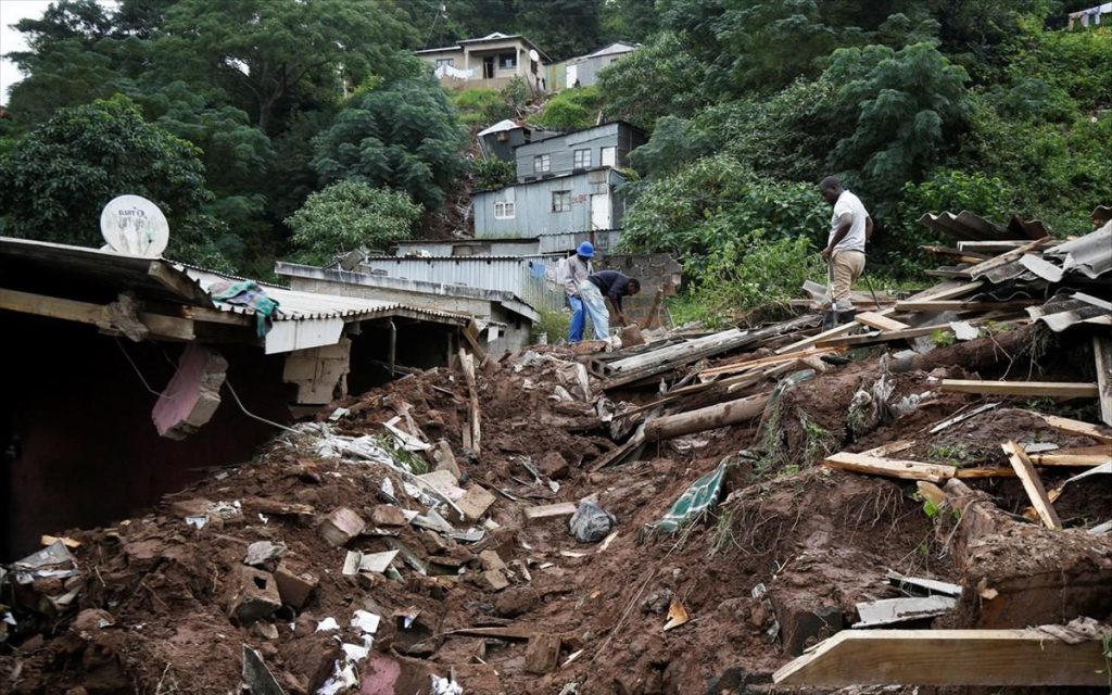 Τραγωδία στην Ν.Αφρική: 253 οι νεκροί από τις φονικές πλημμύρες – Δόθηκε εντολή αποφυγής κάθε μετακίνησης