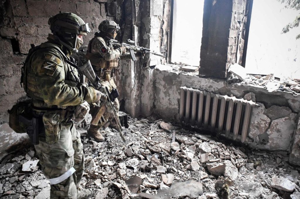 BBC: «Δόθηκε εντολή να καθαριστεί πλήρως η Μαριούπολη» – Μπήκαν στις σήραγγες του Azovstal Τσετσένοι (βίντεο)
