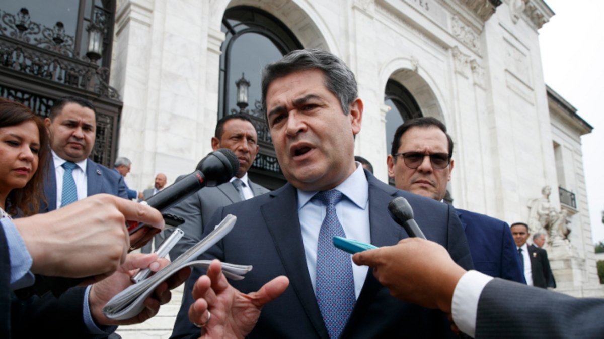 Ονδούρα: Την άλλη εβδομάδα η έκδοση του πρώην προέδρου Ερνάντες στις ΗΠΑ – Κατηγορείται για διακίνηση κοκαΐνης