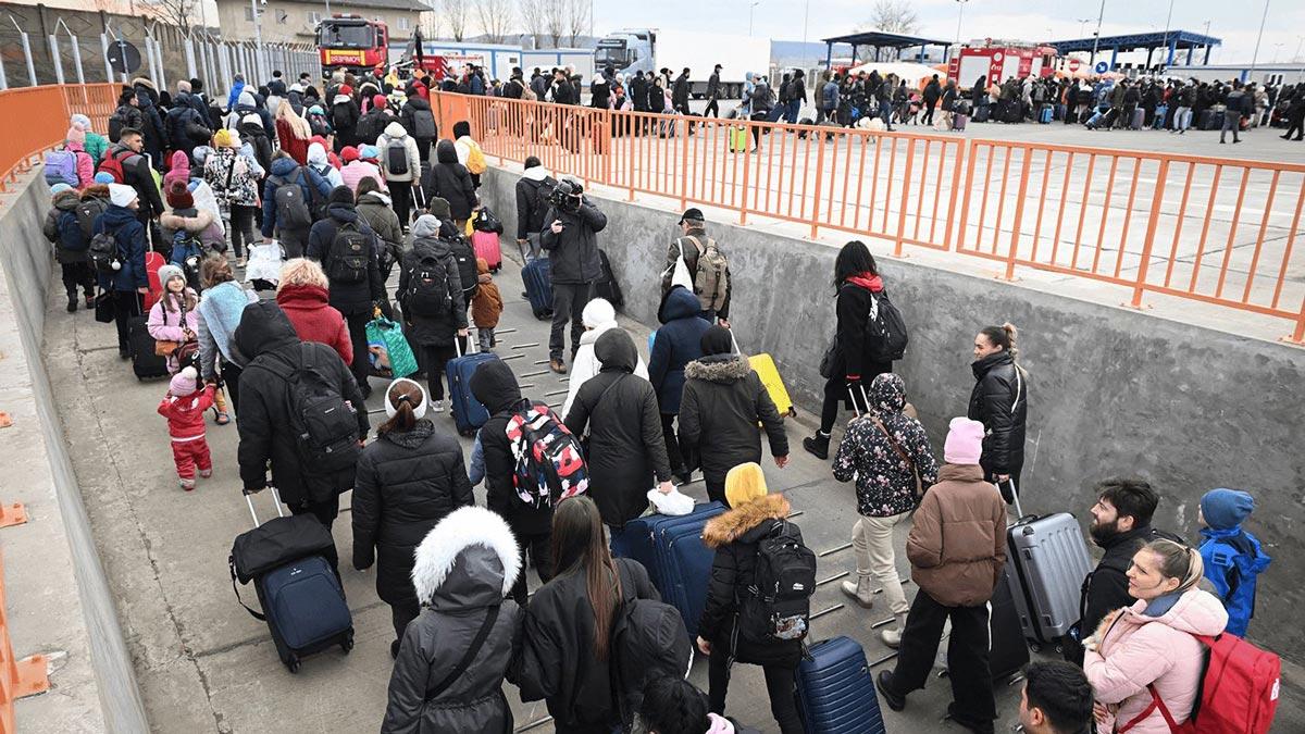 Ουκρανία: Πάνω από 4,7 εκατομμύρια Ουκρανοί έχουν εγκαταλείψει τη χώρα τους