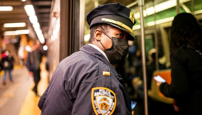 ΗΠΑ: Να προφυλακιστεί ο άνδρας που συνελήφθη για την επίθεση στο μετρό της Νέας Υόρκης ζήτησε το δικαστήριο
