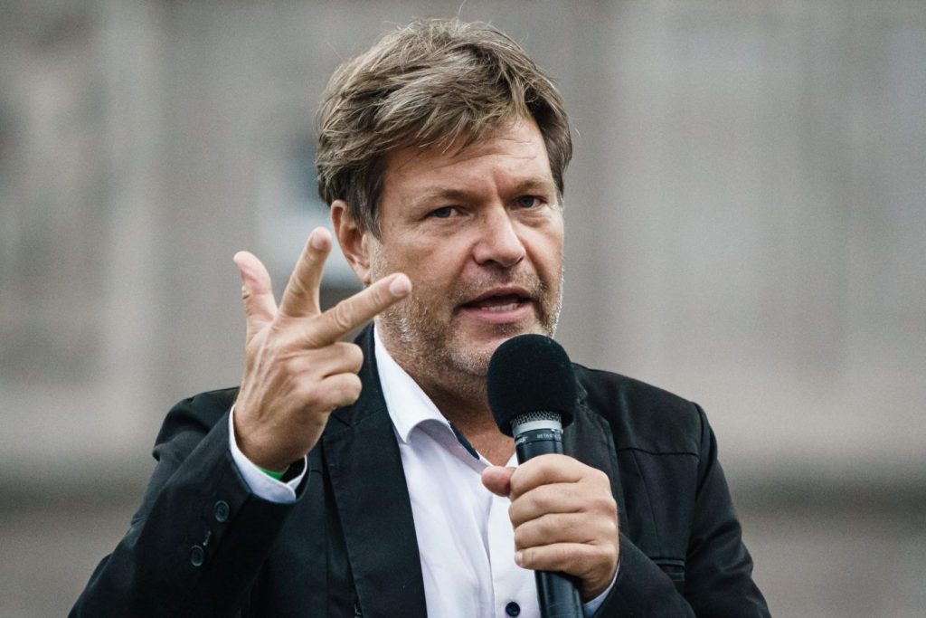 Οδηγία «κόλαφος» από τον Γερμανό ΥΠΟΙΚ: «Πάρτε ποδήλατο και καθίστε στο σπίτι για να πιέσουμε τον Β.Πούτιν»!