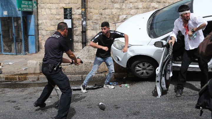 Ιερουσαλήμ: Επεισόδια μεταξύ Παλαιστινίων και Ισραηλινών αστυνομικών – Πάνω  από 152 τραυματίες (upd)