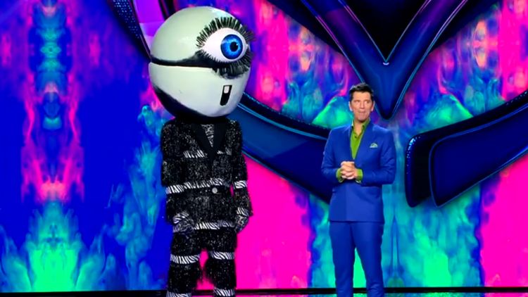The Masked Singer: Η μάσκα του Κύκλωπα έπεσε και κανείς δεν περίμενε το πρόσωπο που αποκαλύφθηκε