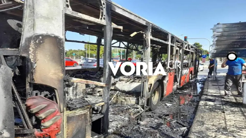 Θεσσαλονίκη: Φωτιά σε εν κινήσει αστικό λεωφορείο