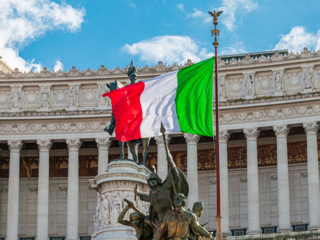 Η Ιταλία ανακοίνωσε πώς έκλεισε τα λιμάνια της για τα ρωσικά πλοία