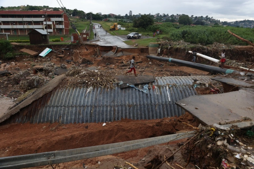 Νότια Αφρική: Τουλάχιστον 443 νεκροί και 63 αγνοούμενοι από τις φονικές πλημμύρες