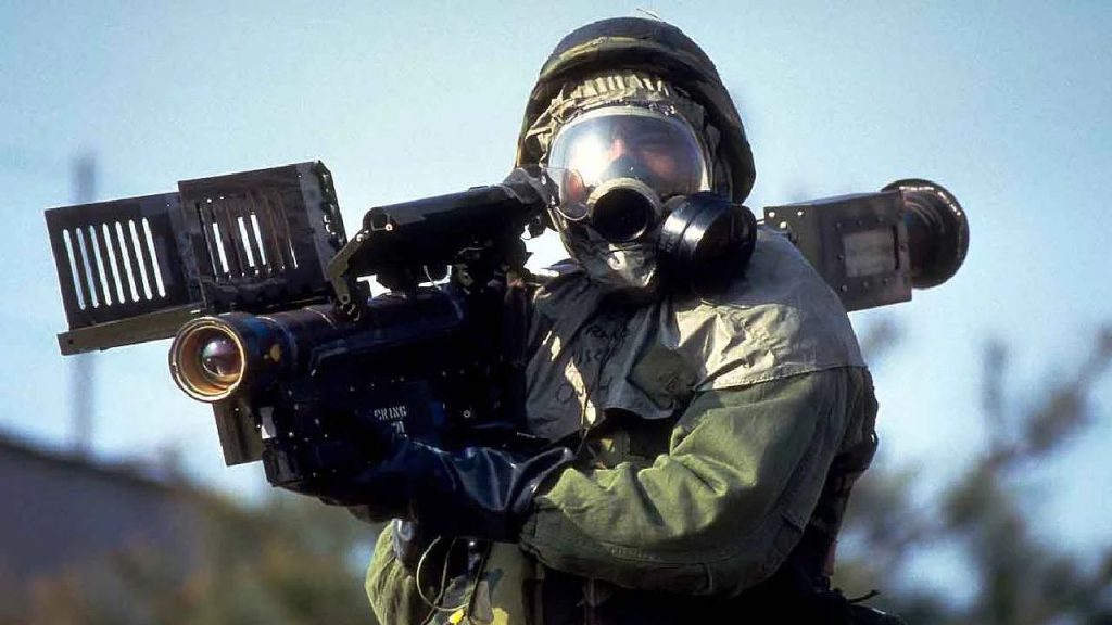 Bloomberg: «Το αμερικανικό απόθεμα σε όπλα εξαντλείται λόγω της αποστολής του στην Ουκρανία»