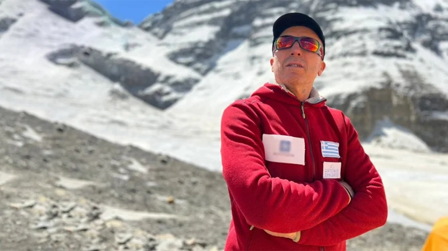 Αντώνης Συκάρης: Θρίλερ με τη σορό – Δεν μπορούν να τη μεταφέρουν λόγω κακοκαιρίας (upd)