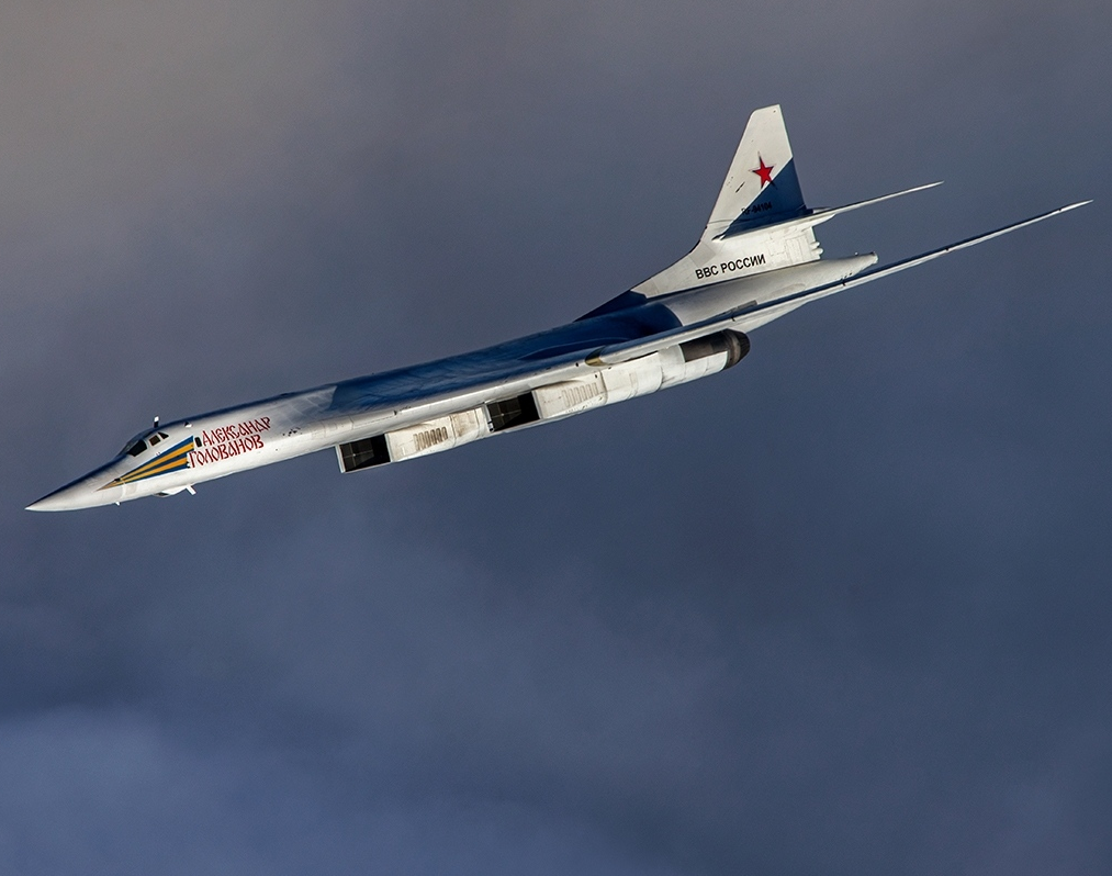 Azovstal: Oι Ρώσοι κτύπησαν με τον «Λευκό Κύκνο» Tu-160 – Ξεκίνησε η δεύτερη φάση της επίθεσης στο Ντονμπάς (βίντεο)