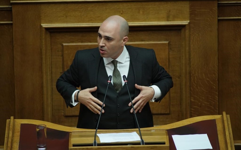 Κωνσταντίνος Μπογδάνος: «Το σύστημα θα βάλει το κόμμα του Η.Κασιδιάρη στη Βουλή»