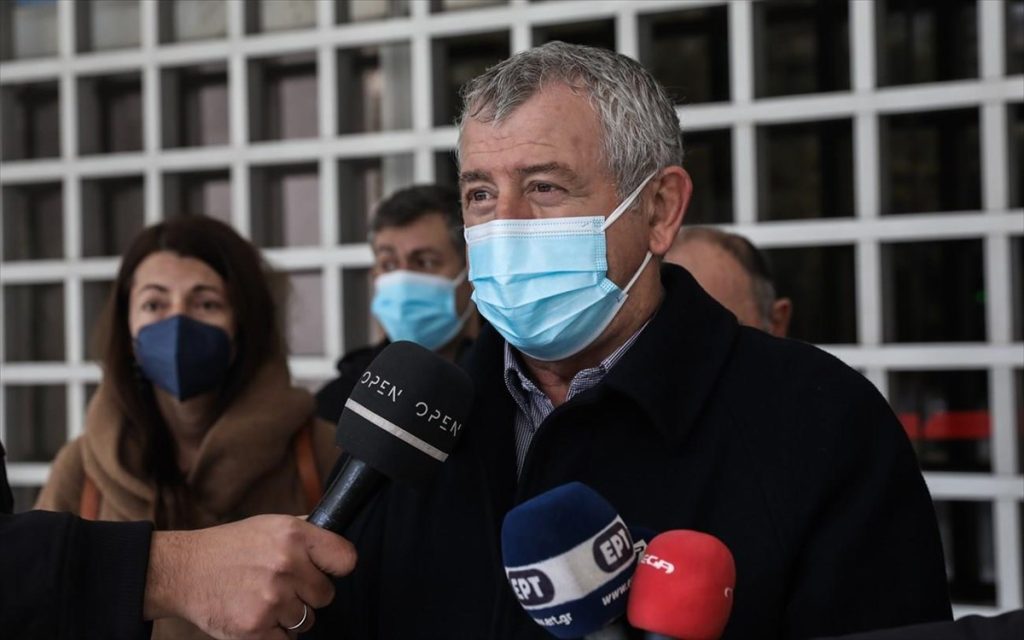 ΠΟΕΔΗΝ – Μ.Γιαννάκος: Απλήρωτοι για τον Μάρτιο 4.000 υγειονομικοί – «Θα φάμε χειροκροτήματα – Ντροπή!»