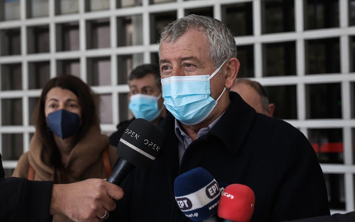 ΠΟΕΔΗΝ – Μ.Γιαννάκος: Απλήρωτοι για τον Μάρτιο 4.000 υγειονομικοί – «Θα φάμε χειροκροτήματα – Ντροπή!»