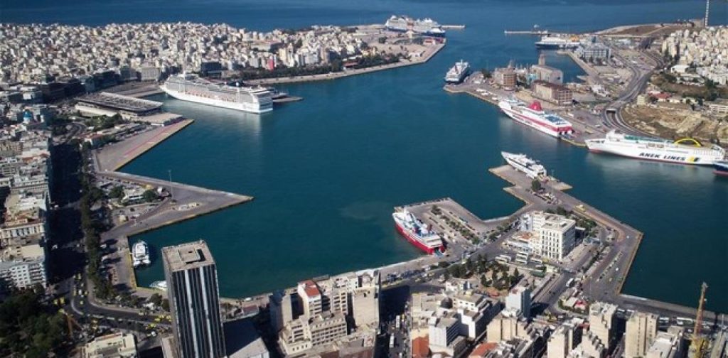Οι νέες απεργιακές κινητοποιήσεις στο λιμάνι του Πειραιά κρίθηκαν παράνομες και καταχρηστικές