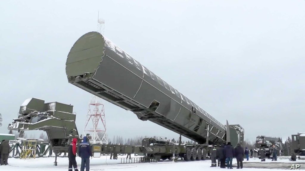 Η πυραυλική «απάντηση» στην Δύση με εκτόξευση του διηπειρωτικού RS-28 Sarmat από τον Β.Πούτιν: «Θα έχουν τροφή για σκέψη»