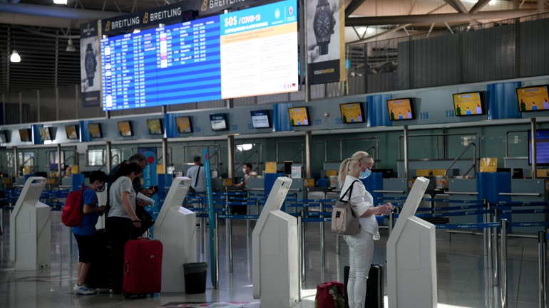 Ελληνικά αεροδρόμια: Ραγδαία αύξηση των διακινηθέντων επιβατών σε σχέση με το 2021