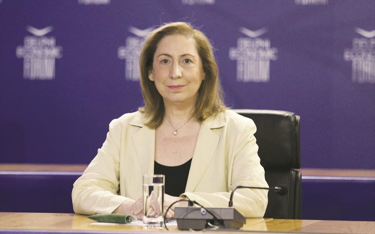 Μ.Ξενογιαννακοπούλου: «Ανεπαρκής και με μεγάλη καθυστέρηση η αύξηση του κατώτατου μισθού»