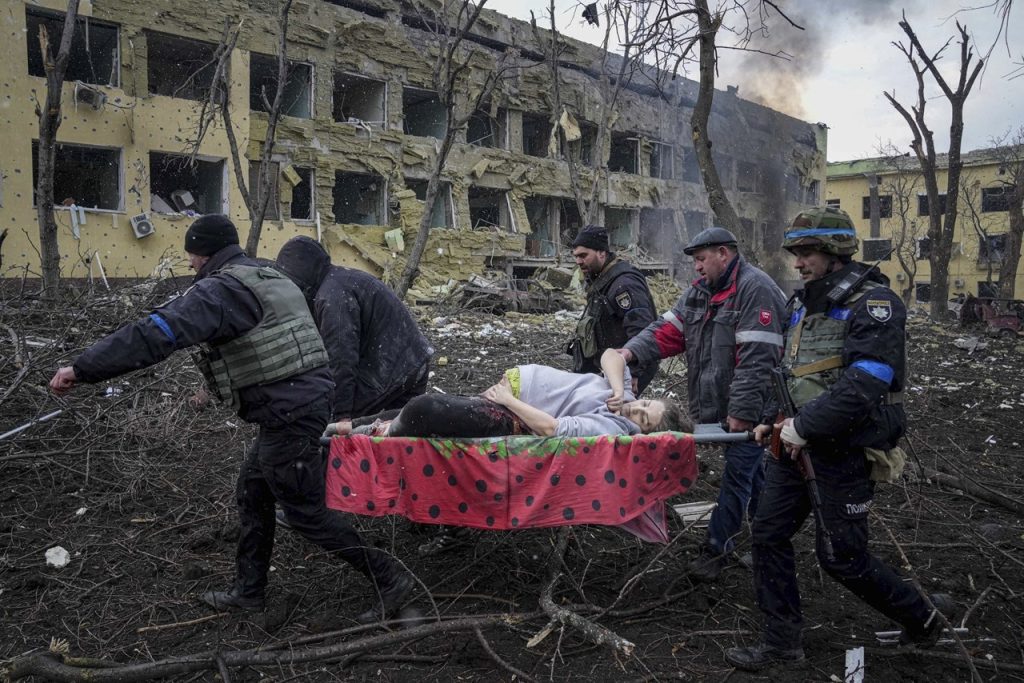 Το Κίεβο τα βάζει τώρα και με τον Ερυθρό Σταυρό: «Είναι συνένοχος της Ρωσίας»