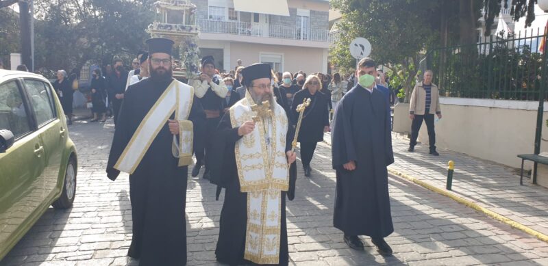 Χίος: Στους δρόμους του Καστέλου 100 χρόνια μετά ο Επιτάφιος που διασώθηκε από πρόσφυγες το 1922