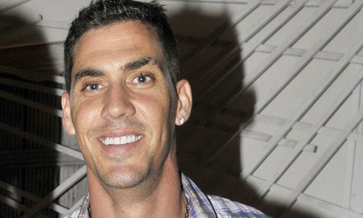 Τζώρτζης Μονογυιός: Στη Μύκονο η Αθηνά Κοντοπάνου τρεις μήνες μετά το δυστύχημα με τη Ferrari (βίντεο)