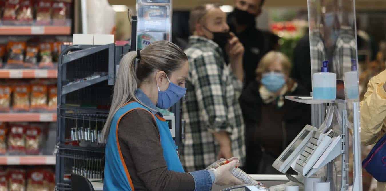 Πάσχα: Το ωράριο λειτουργίας για καταστήματα, σούπερ μάρκετ και κρεοπωλεία Μεγάλη Παρασκευή και Μεγάλο Σάββατο