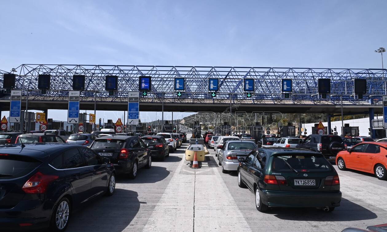 Έξοδος Πάσχα: Πάνω από 325.000 οχήματα έφυγαν από την Αθήνα