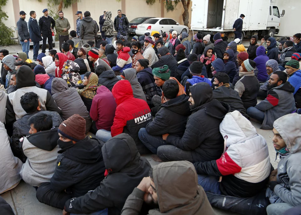 Λιβύη: Εκατοντάδες συλλήψεις αλλοδαπών – Σκόπευαν να επιβιβαστούν σε φουσκωτά και να έρθουν στην Ευρώπη