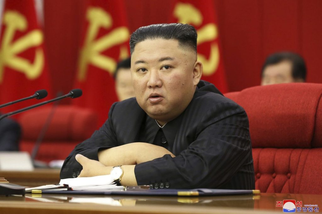 Κιμ Γιονγκ Ουν: «Θα ενισχύσουμε το πυρηνικό οπλοστάσιο της Βόρειας Κορέας»