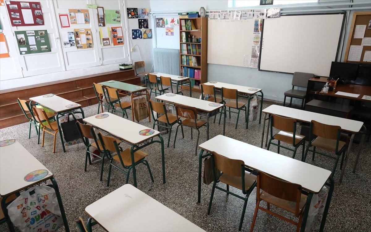 Ζ.Μακρή: «Οι ειδικοί αποφάσισαν να επιστρέψουν στα σχολεία οι μαθητές χωρίς self test»