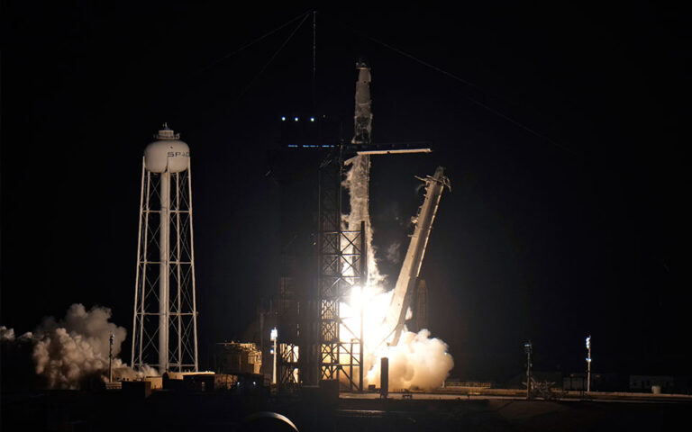 Η SpaceX του Έλον Μασκ σε νέα αποστολή στον Διεθνή Διαστημικό Σταθμό