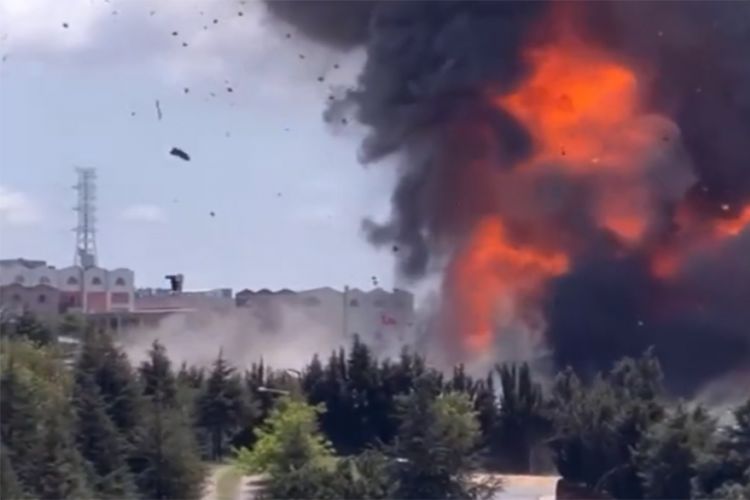 Κωσταντινούπολη: Ισχυρές εκρήξεις και πυρκαγιά σε εργοστάσιο – Τουλάχιστον 3 νεκροί (βίντεο)