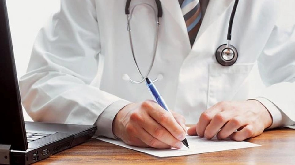 Ανασφάλιστοι πολίτες: Από 1η Ιουνίου θα γίνεται η συνταγογράφηση φαρμάκων από γιατρούς δημοσίων δομών