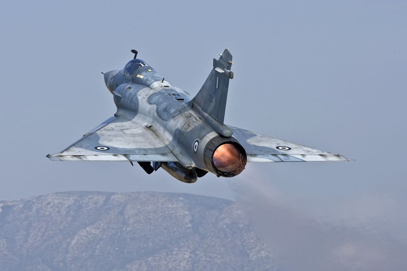 Κυριαρχία στο Αιγαίο: Όταν τουρκικό F-16C προσπαθεί να ξεφύγει από ελληνικό Mirage 2000-5 (βίντεο)