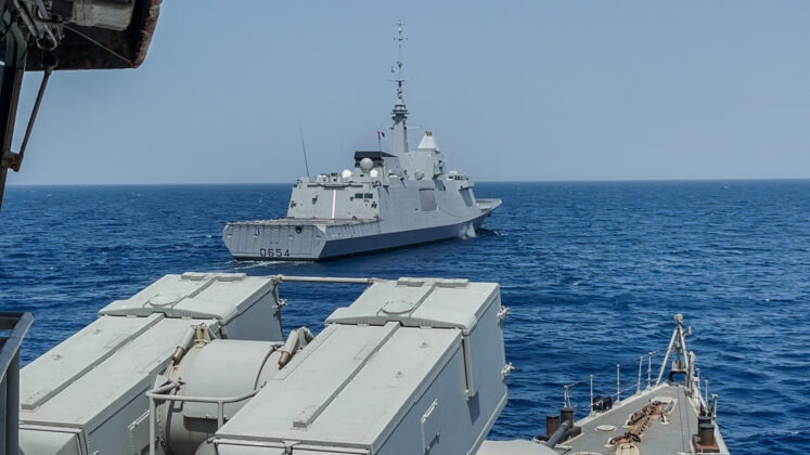 Συνεκπαίδευση μονάδων Ελλάδας και Γαλλίας ανοιχτά της Κρήτης (βίντεο)