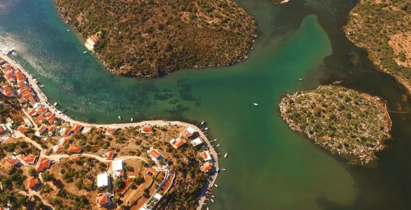 Γέρακας: Το «άγνωστο» χωριό της Μάνης που αξίζει να ανακαλύψετε (φώτο)