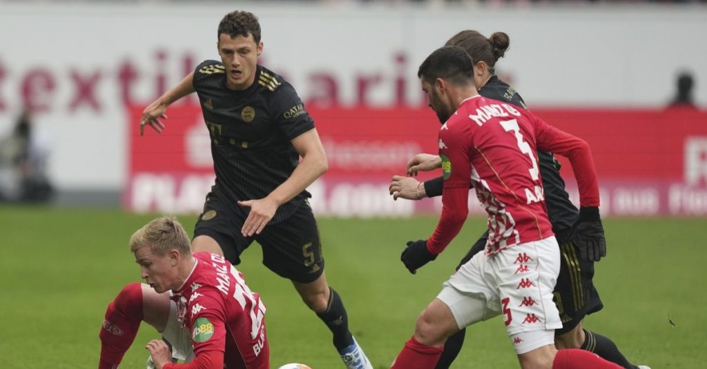 Μπάγερν: Σάλος με τους παίκτες για το ταξίδι στην Ίμπιζα μετά την ήττα από τη Μάιντς